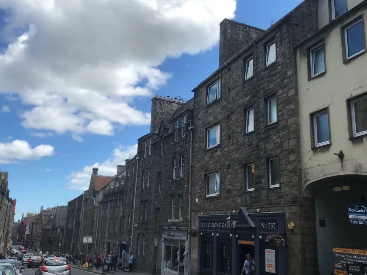 Crags View Apartment On The Royal Mile Эдинбург Экстерьер фото
